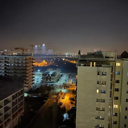 Stunning 2-room Penthouse With Lakeview W11 Appartement