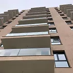 Stunning 2-room Penthouse With Lakeview W11 Apartament *