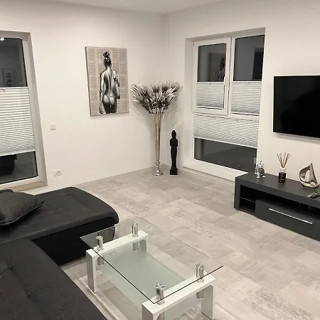 Stunning 2-room Penthouse With Lakeview W11 * 布加勒斯特