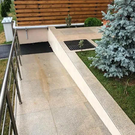 Stunning 2-room Penthouse With Lakeview W11 Apartament Bucureşti