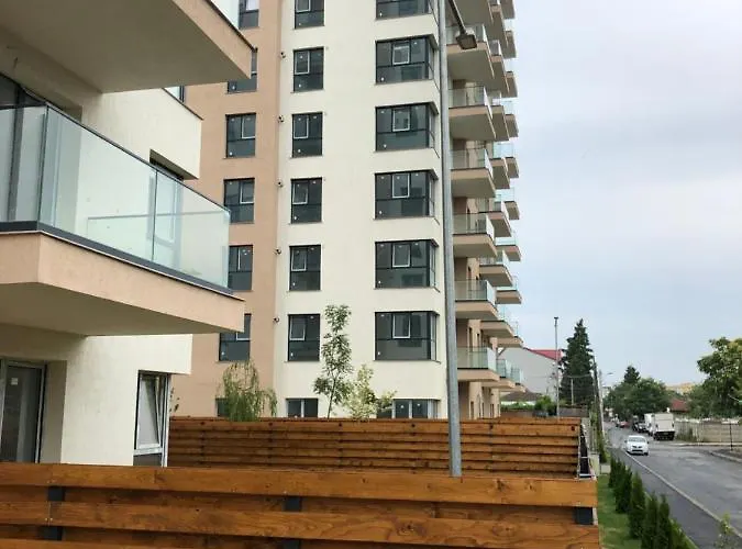 Lejlighed Stunning 2-room Penthouse With Lakeview W11