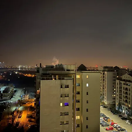 Stunning 2-room Penthouse With Lakeview W11 Daire