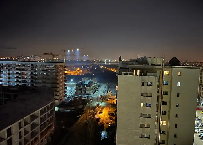 Stunning 2-room Penthouse With Lakeview W11 شقة
